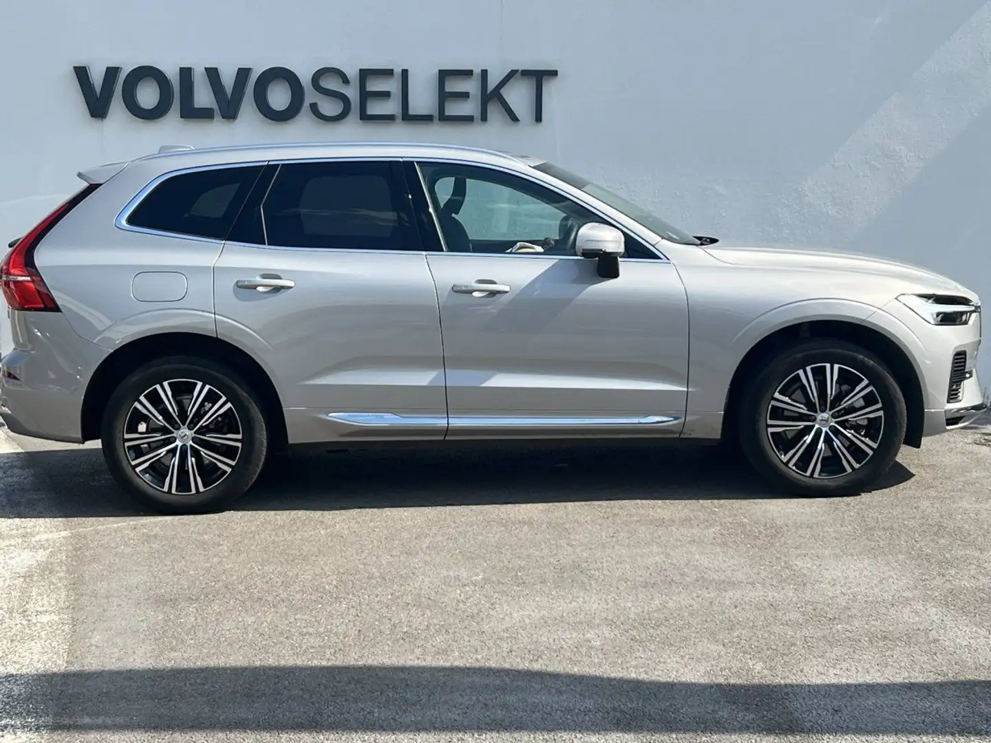 Volvo XC60 T6 Recharge AWD 253 ch + 145 ch Geartronic 8 Inscr Or - 2