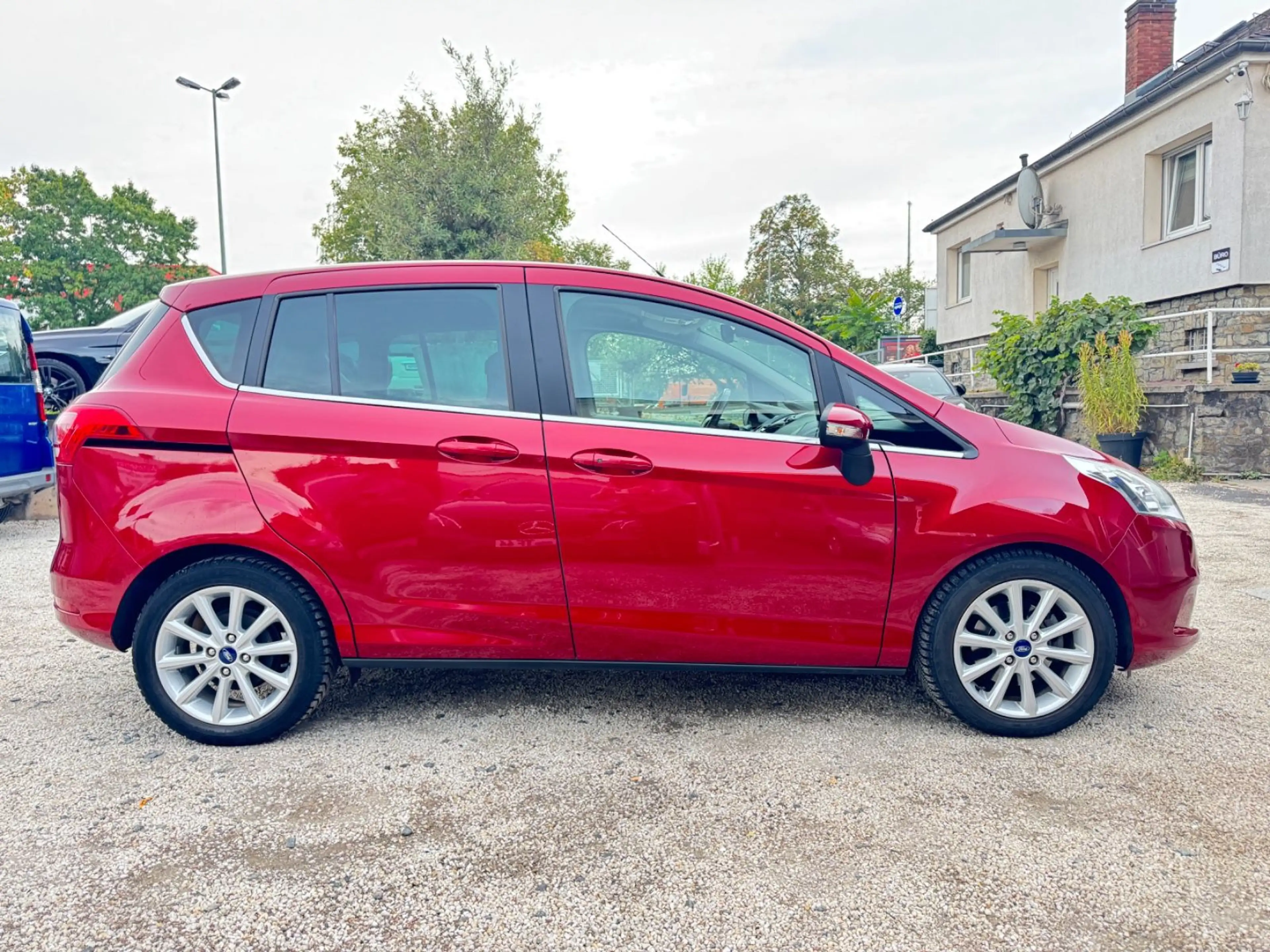 Ford B-Max B-MAX Titanium 1,6 Automatik-1.Hand-PDC.! — photo 3