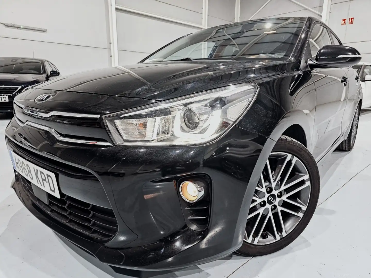 Kia Rio 1.2 CVVT Eco-Dynamics Tech Negro - 1