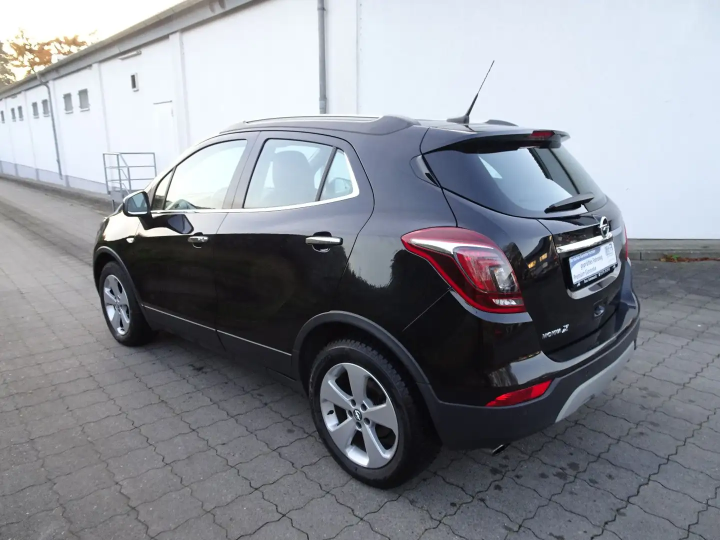 Opel Mokka X 1.6 INNOVATION Automatik/Steuerkette neu Schwarz - 2