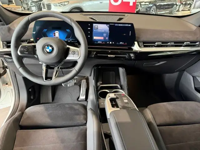 BMW X1 view 11