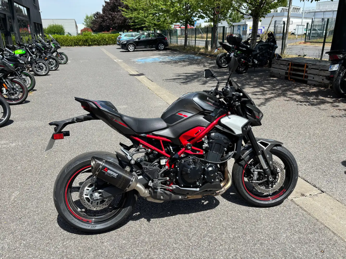 Kawasaki Z 900 Rouge - 1