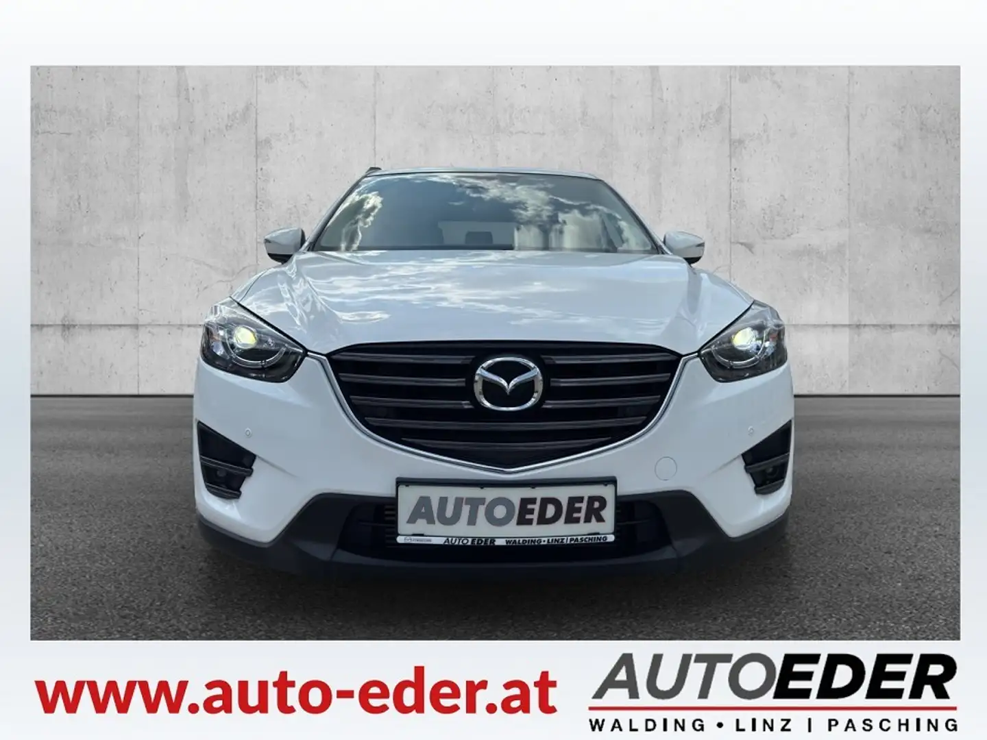 Mazda CX-5 CD150 Attraction Aut. Белый - 2