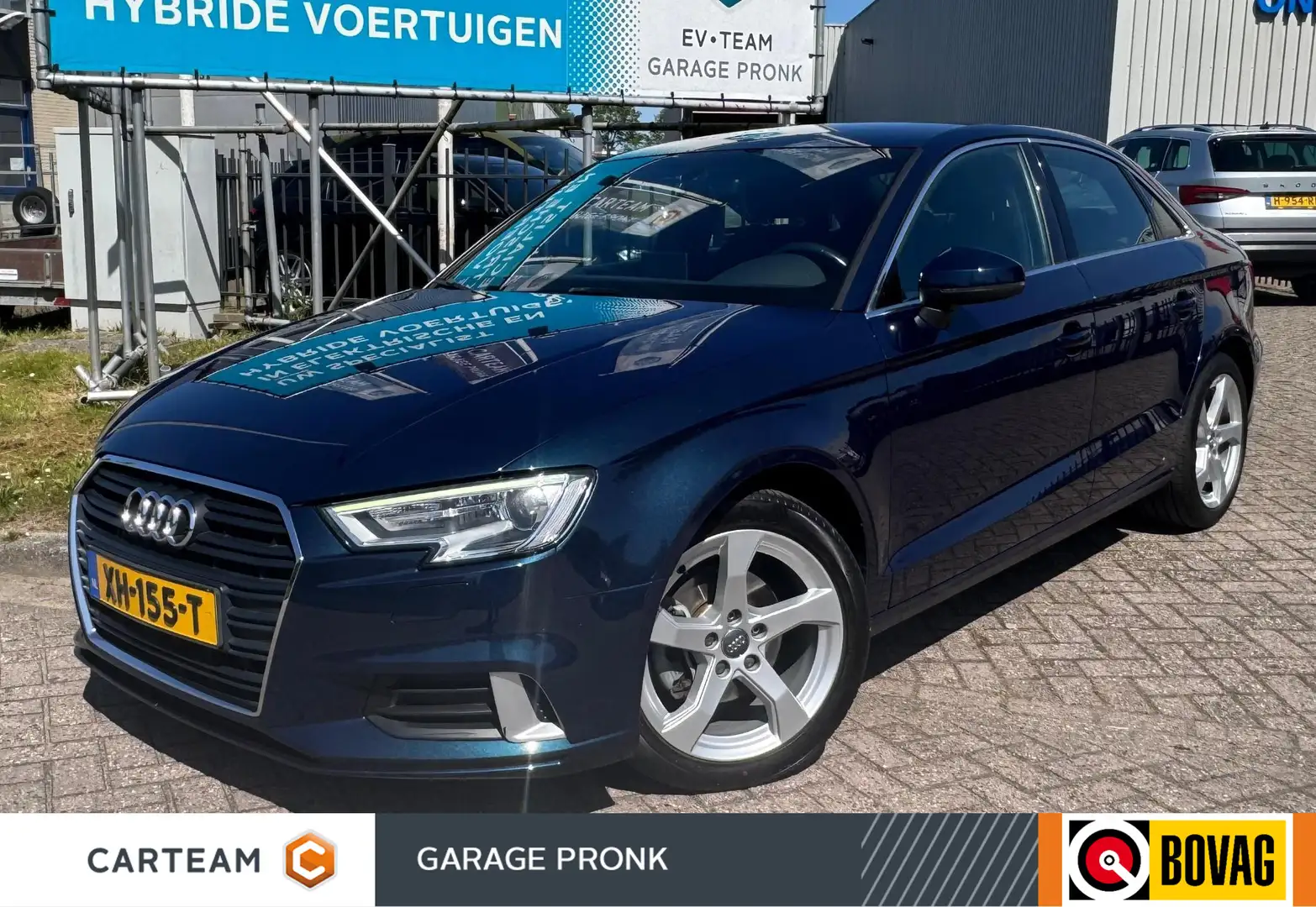 Audi A3 Limousine 1.5 35 TFSI CoD Sport CARPLAY/BLEUTOOHT Blau - 1