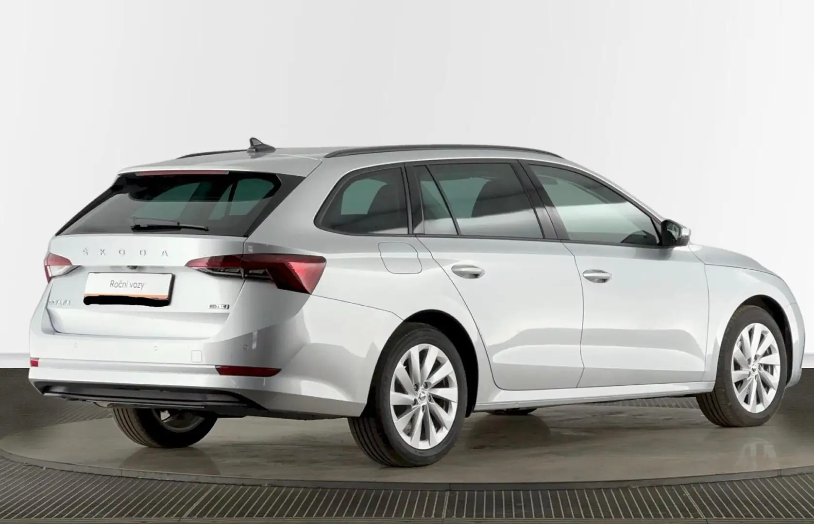 Skoda Octavia Combi Ambition 1.5 TSI Matrix-LED AHK Silber - 2