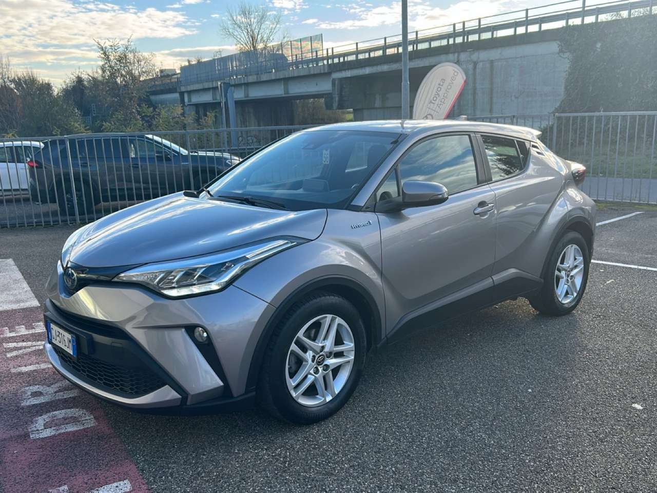 Toyota C-HR C-HR 1.8 Hybrid E-CVT Business