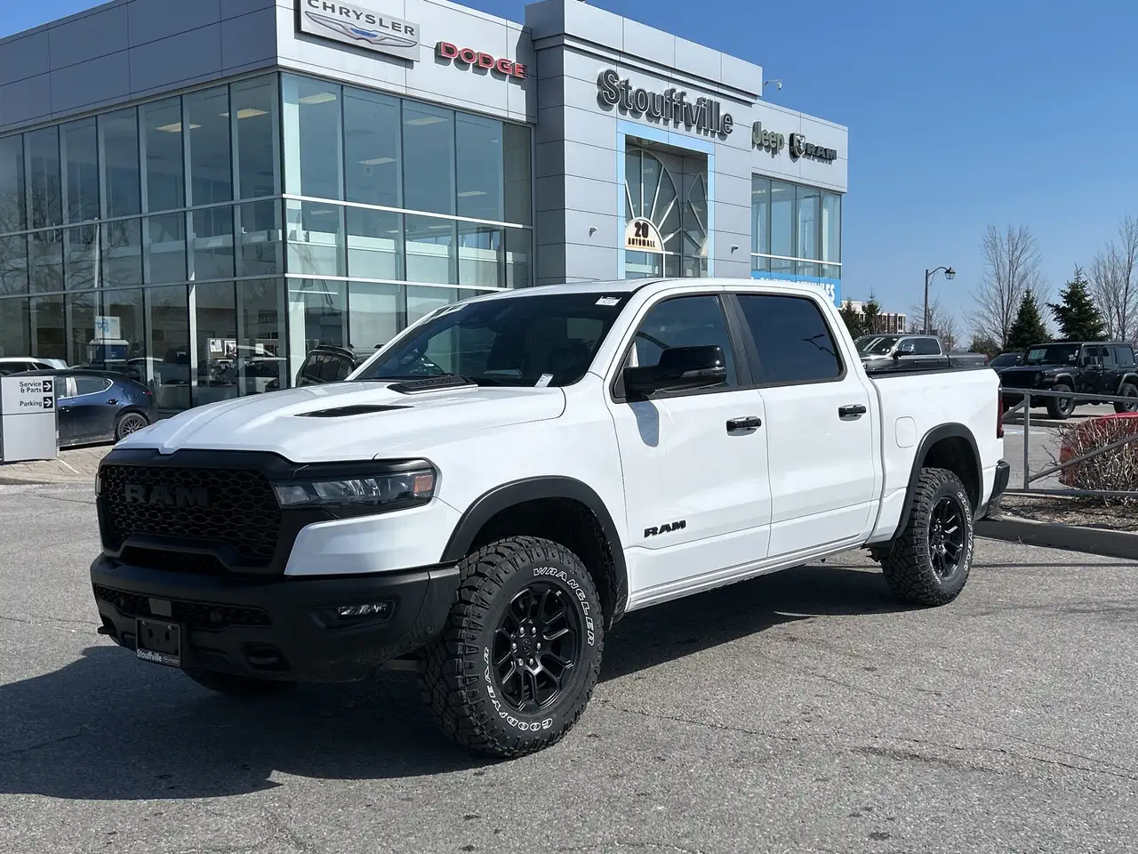 RAM 1500 снимка RAM 1500