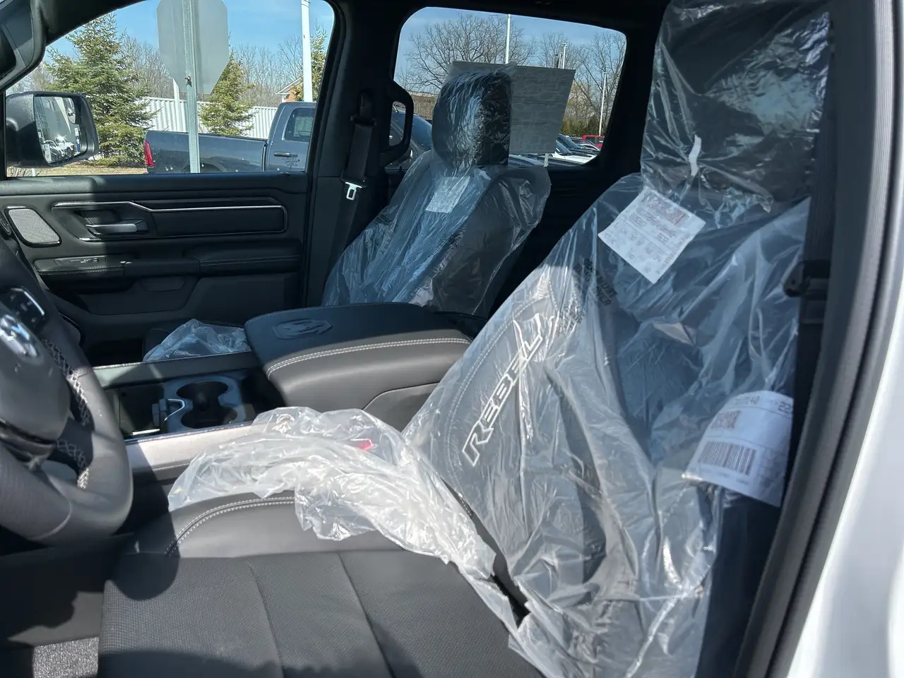 RAM 1500 снимка RAM 1500
