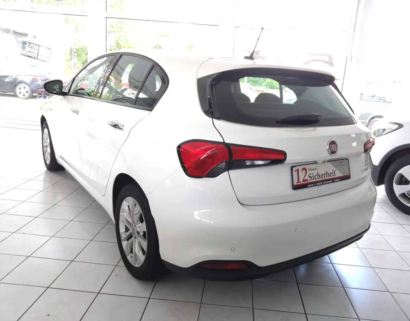 Fiat Tipo HB 1.4 T-Jet Lounge Sitzheizung Navigation Blanc - 2