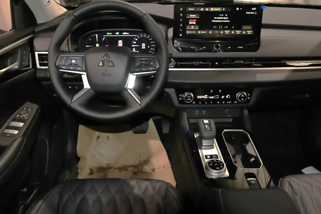 Mitsubishi Outlander снимка Mitsubishi Outlander