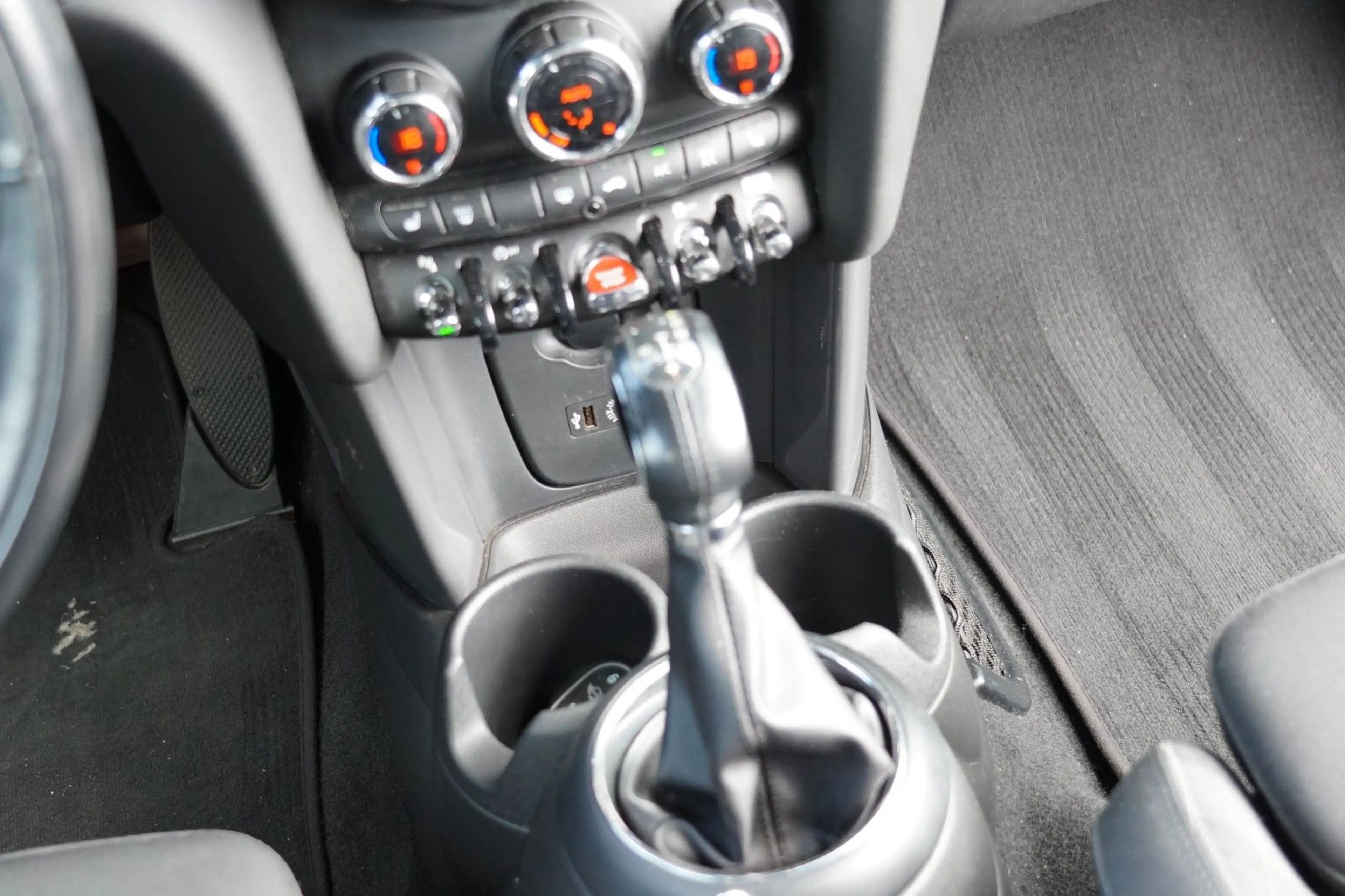 MINI Cooper D Mini 3-trg. MIT 3 Jahren Garantie — photo 12