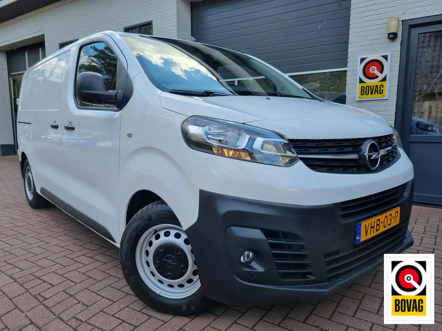 Opel Vivaro 2.0 CDTI L2H1 Edition AUT. / 3-PERS. /NAVI / CAMER - 1