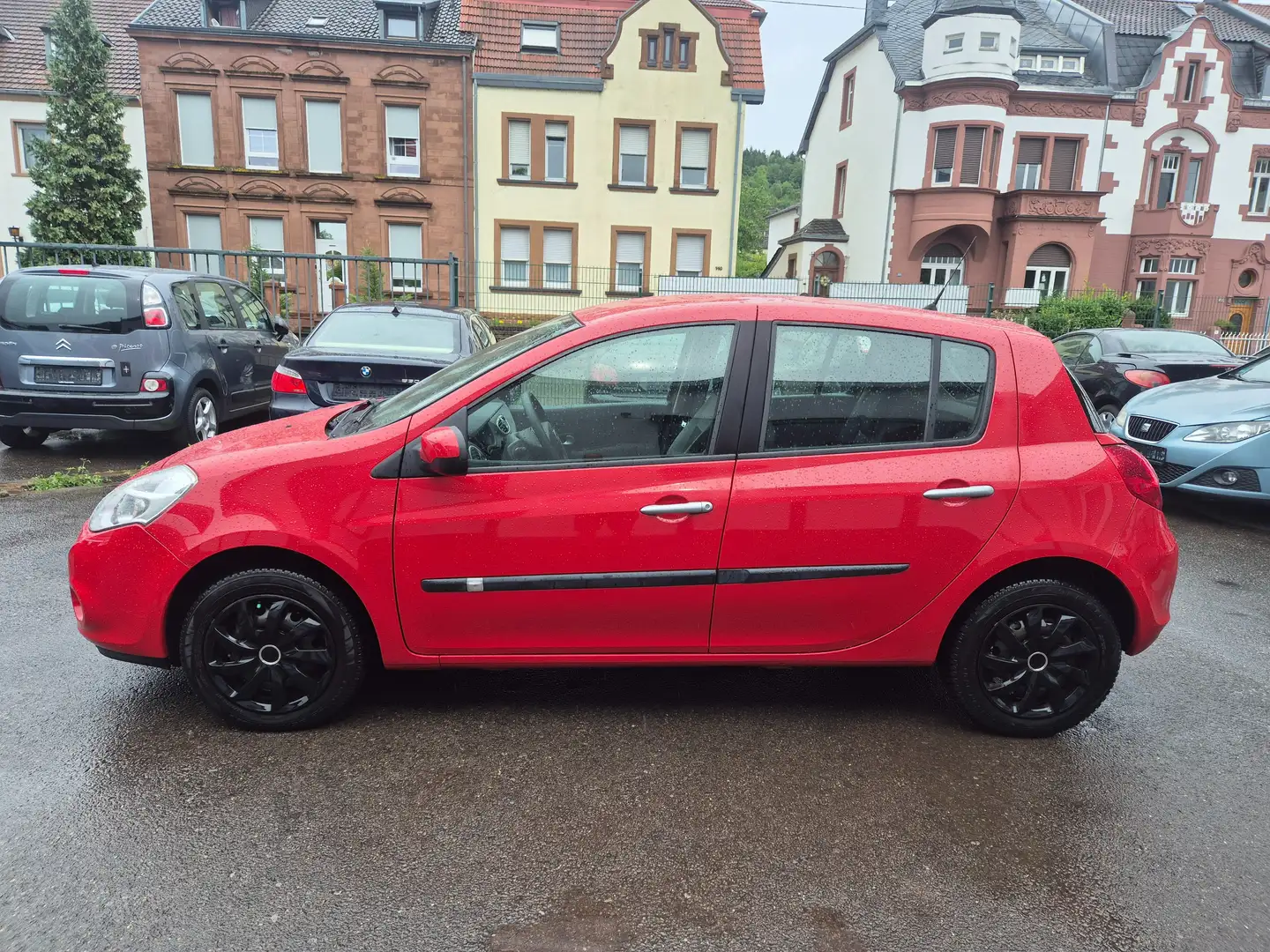 Renault Clio Expression " 1 Hand, Zahnriemen neu " Rot - 1