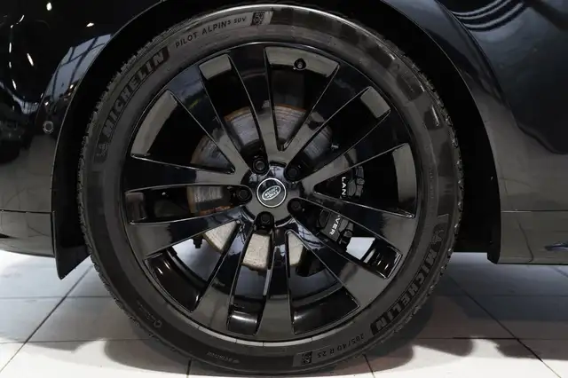 Land Rover Range Rover Sport view 10