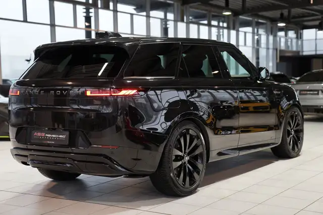 Land Rover Range Rover Sport view 13