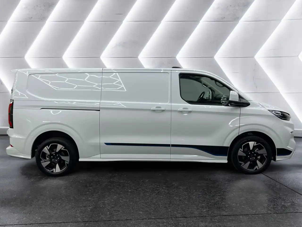 Ford Transit Custom 2026 — фото 6