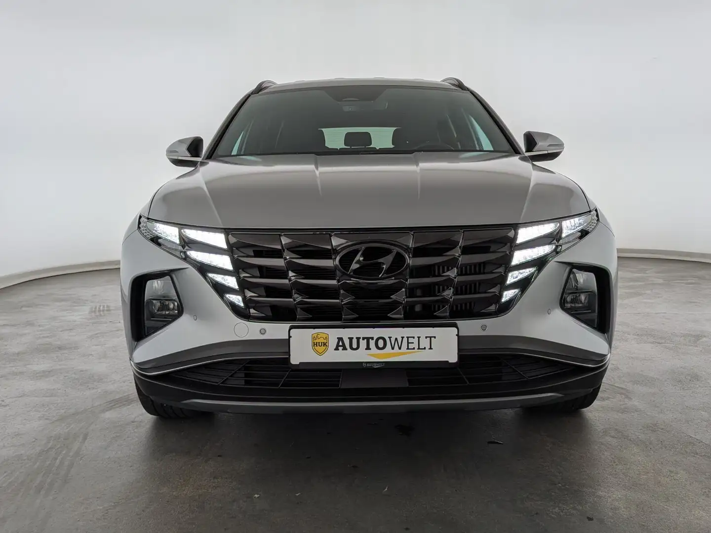 Hyundai TUCSON Tucson 1.6 T-GDI Ed. 30+ Mild-Hybrid 2WD LED+NAV Plateado - 2
