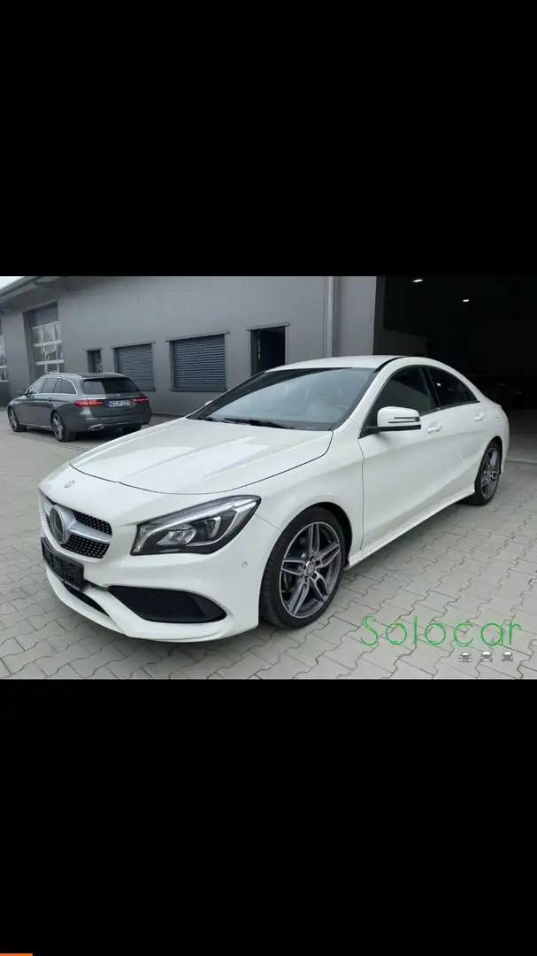 Mercedes-Benz A 220 d 7G-DCT AMG Line - 2