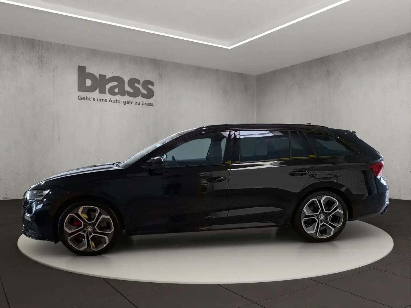 Skoda Octavia Combi RS Schwarz - 2