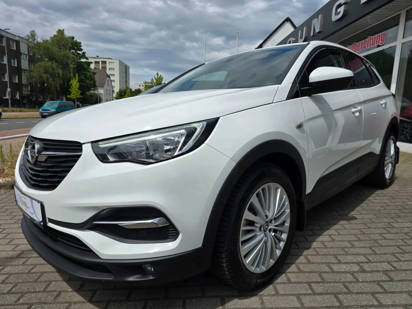 Opel Grandland X Movano Edition*IntelliLink*PDC*ACC White - 2