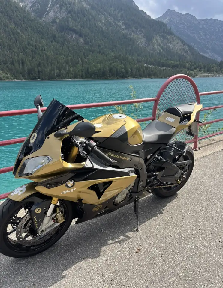 BMW S 1000 RR
