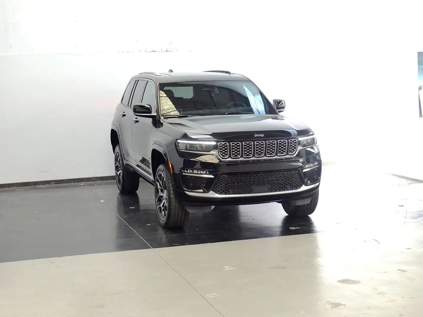 Jeep Grand Cherokee SUMMIT RESERVE Negro - 2