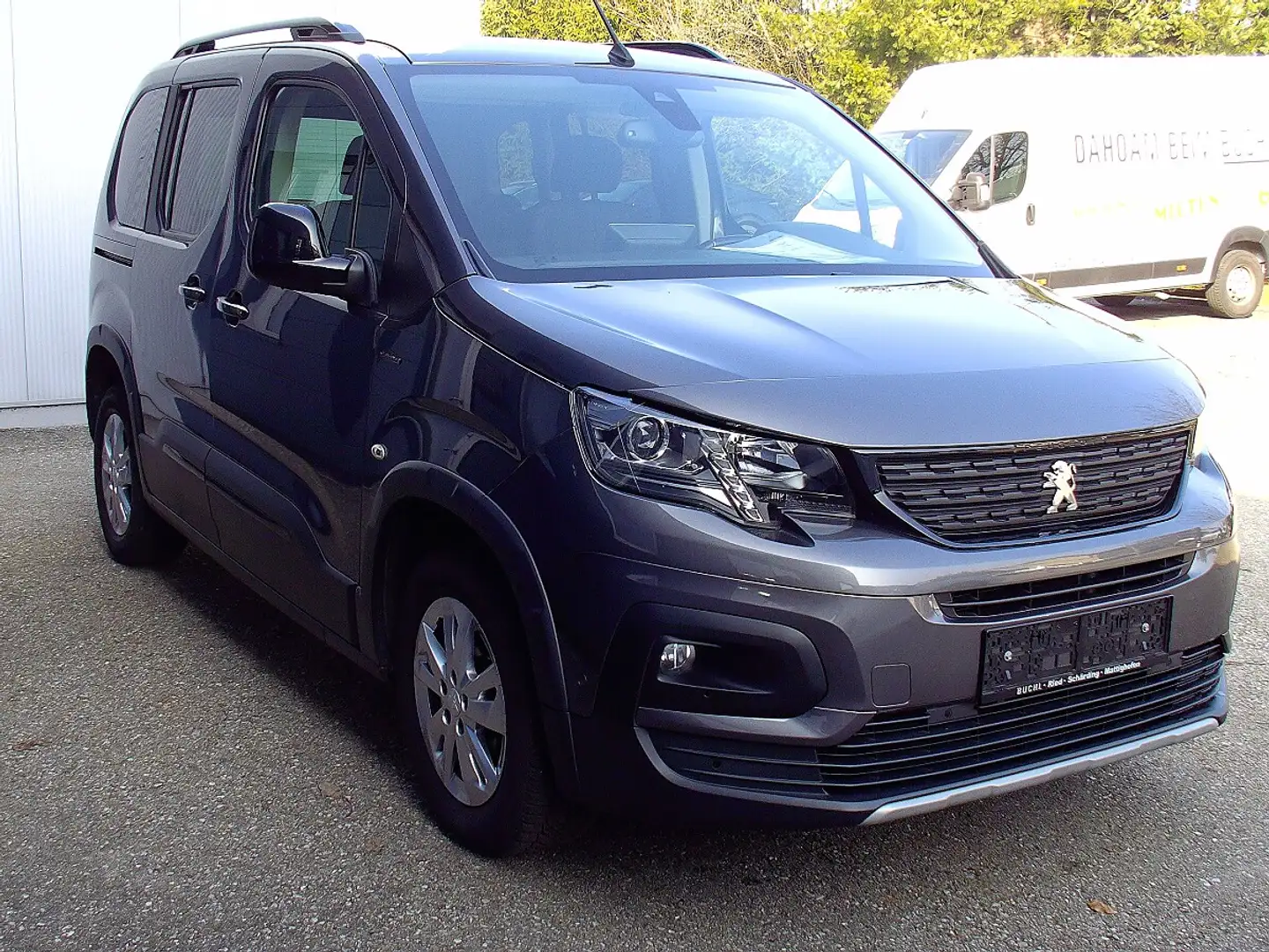 Peugeot Rifter 1,5 BlueHDI 130 S&S GT Line EAT8 Aut. Grau - 2