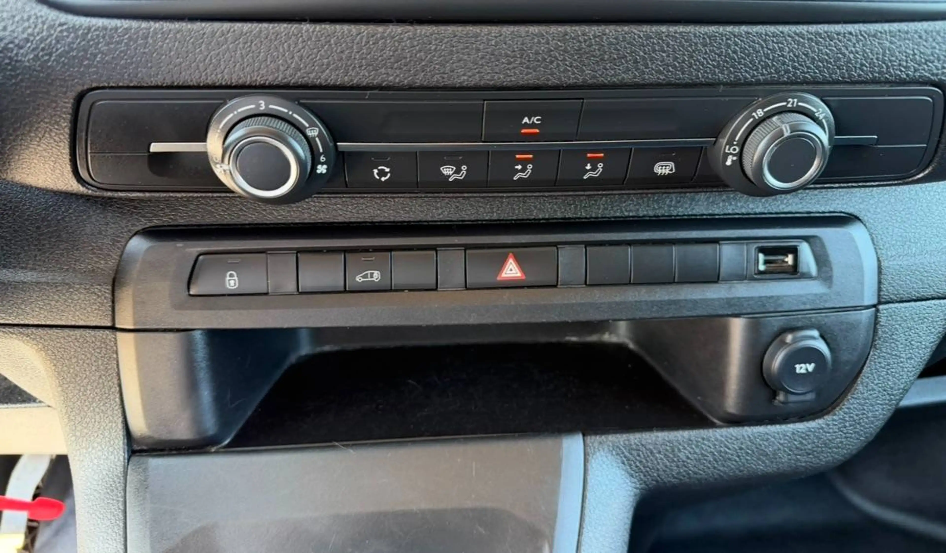 Peugeot Expert 2.0//L3//144 PK//Carplay//Camera//€15990 Ex Btw — photo 11