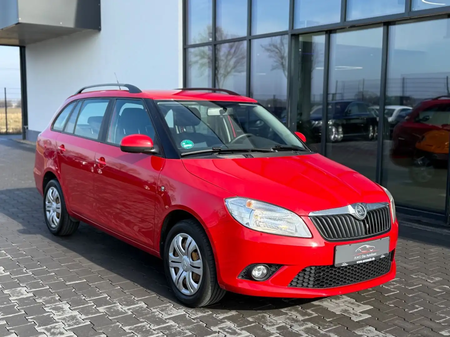 Skoda Fabia Combi 1.2 Active Klima Rouge - 2