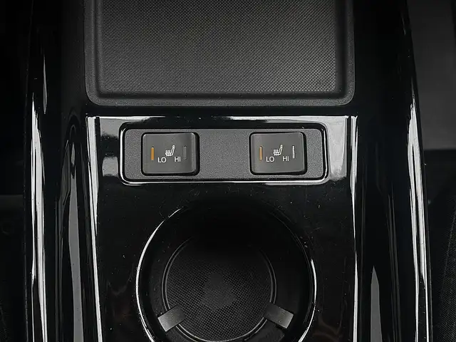 Toyota Prius view 16