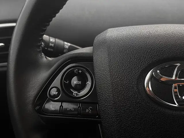 Toyota Prius view 11