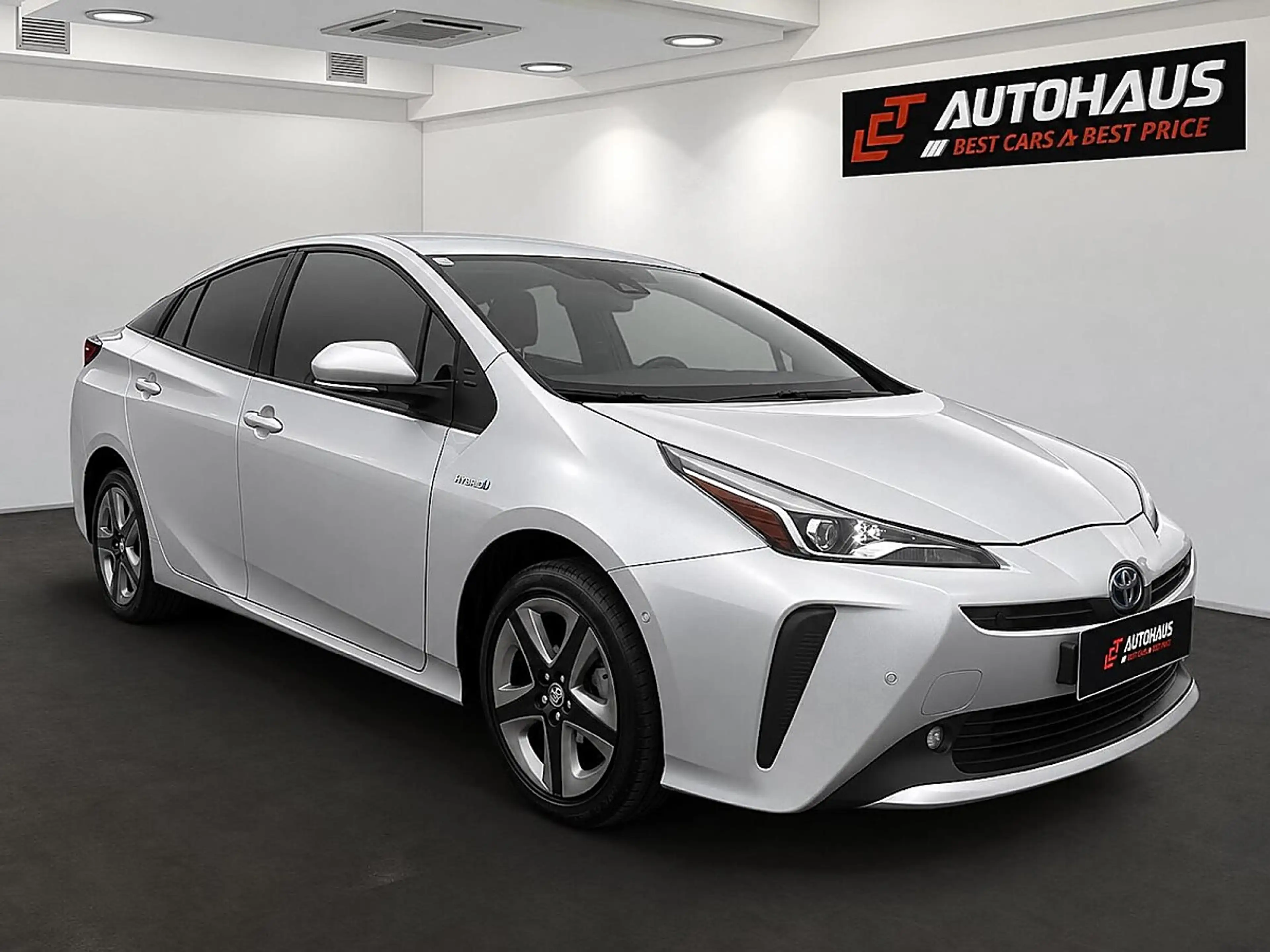 Toyota Prius 1,8 VVT-i Hybrid Lounge  | 1.BESITZ | ALLRAD | — photo 4