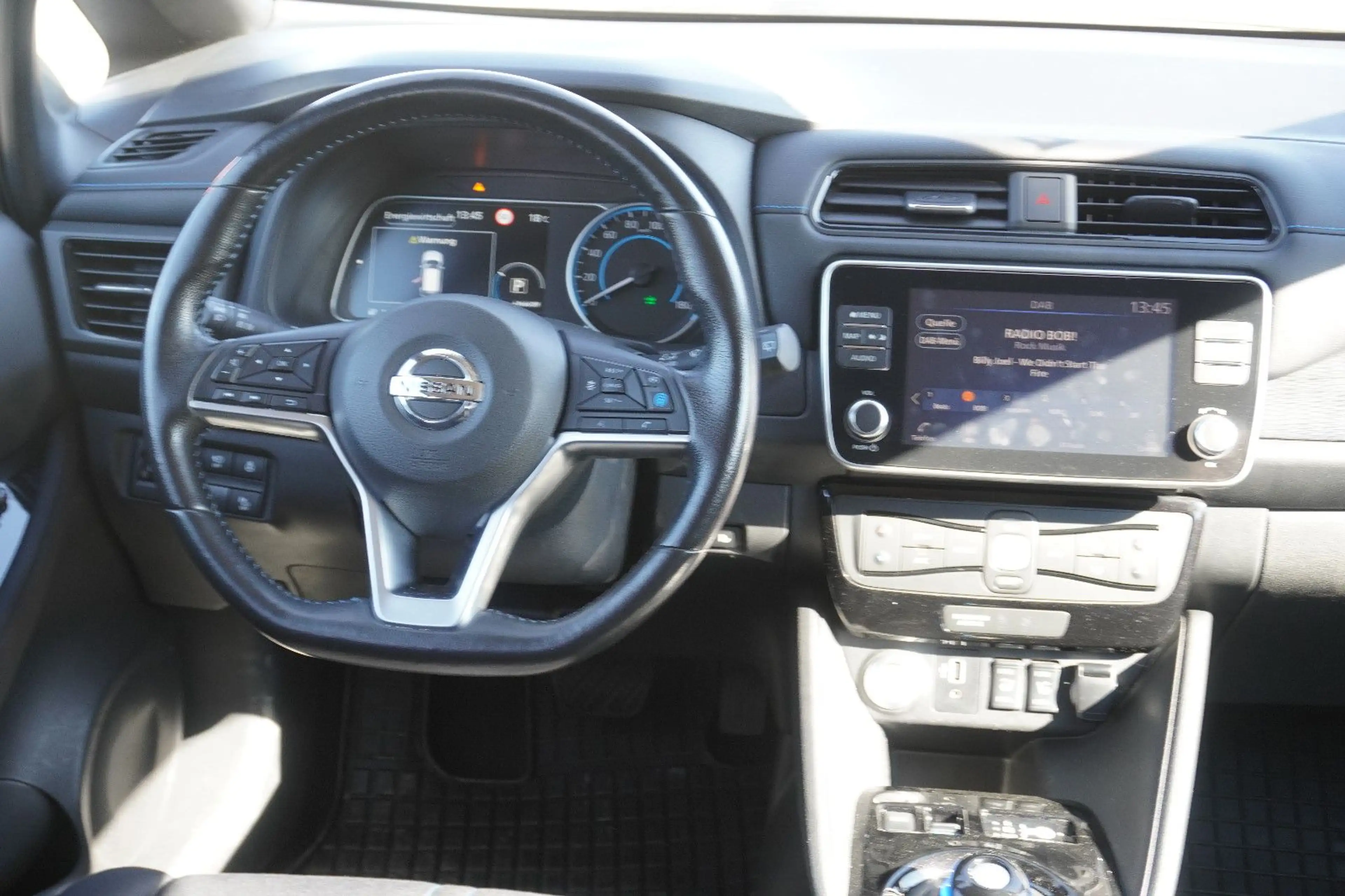 Nissan Leaf N-Connecta 40kWh NAV ACC CAM360 1.Hd — photo 9