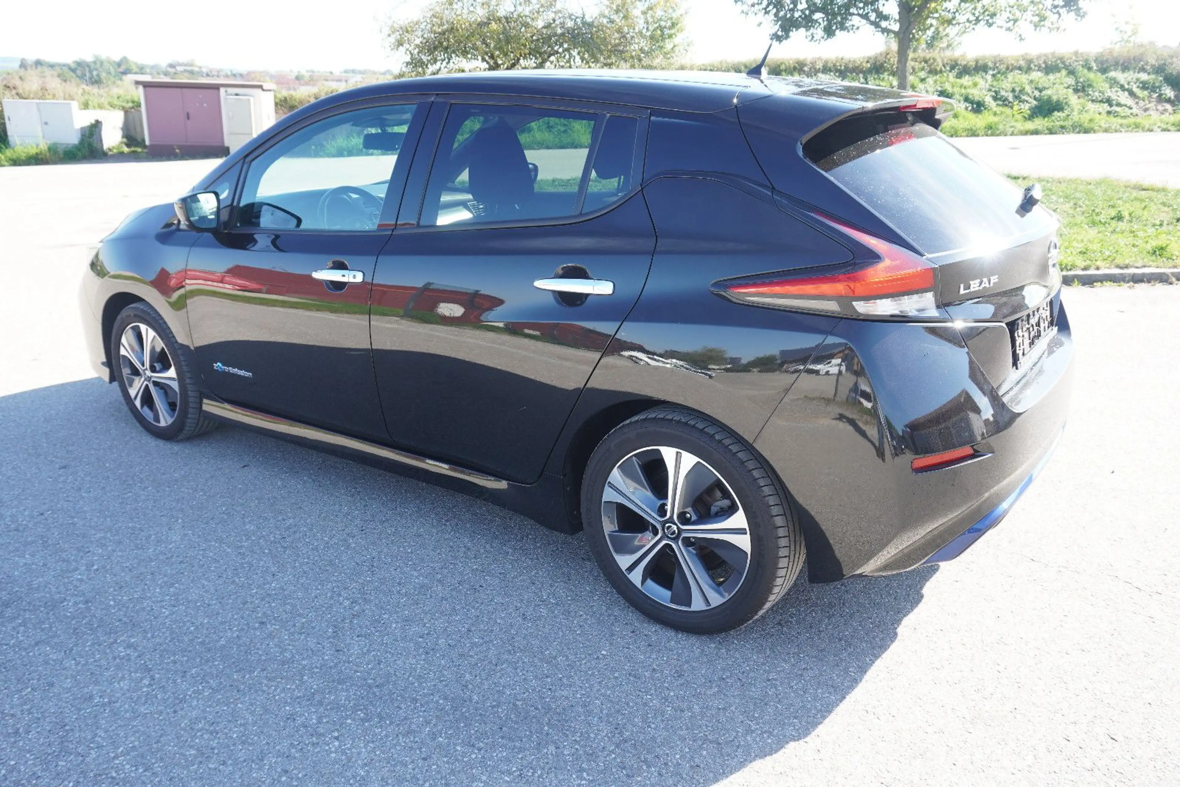 Nissan Leaf N-Connecta 40kWh NAV ACC CAM360 1.Hd — photo 6