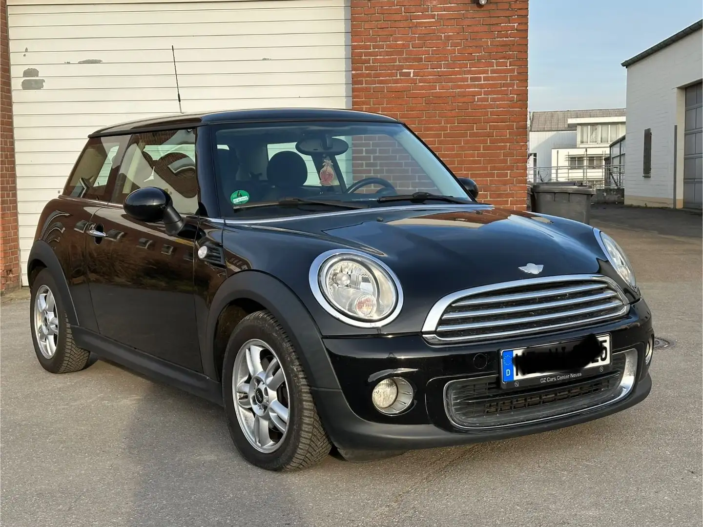 MINI One 1.6 Benziner Pepper Schwarz - 2