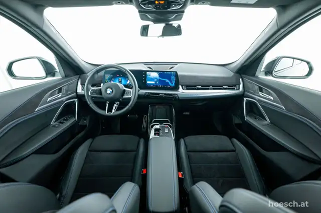 BMW X1 view 5