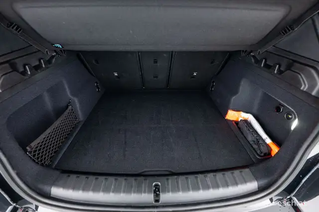 BMW X1 view 8