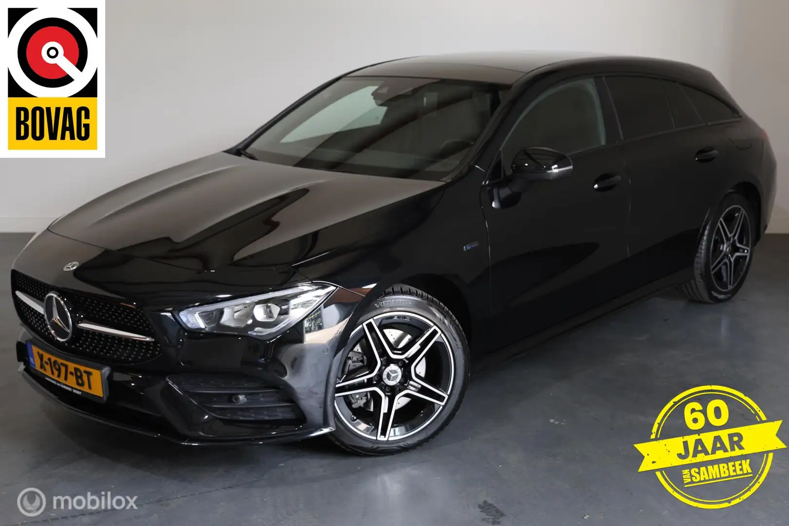 Mercedes-Benz CLA 250 Shooting Brake e Business Solution AMG Limited Zwart - 2