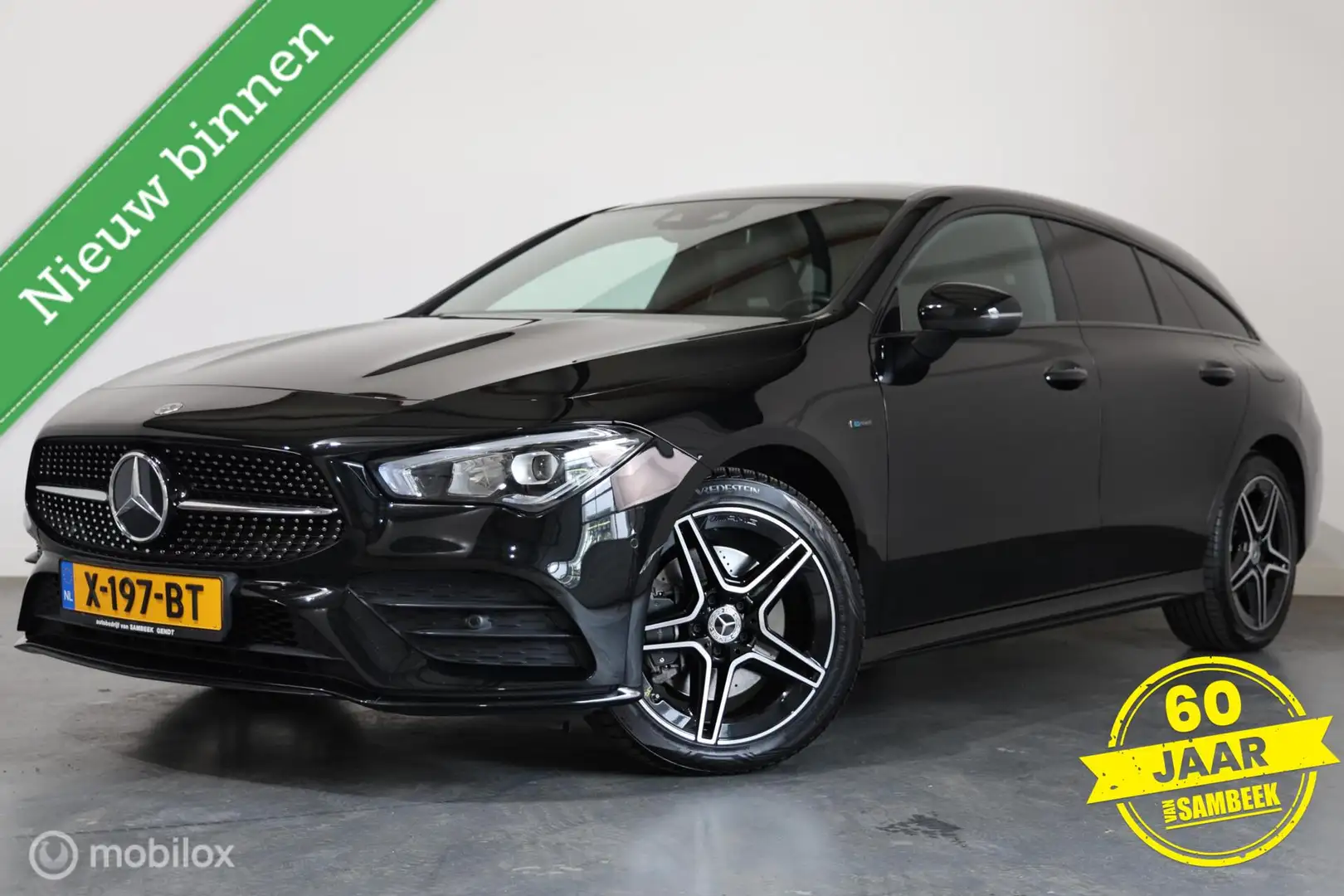 Mercedes-Benz CLA 250 Shooting Brake e Business Solution AMG Limited Noir - 1