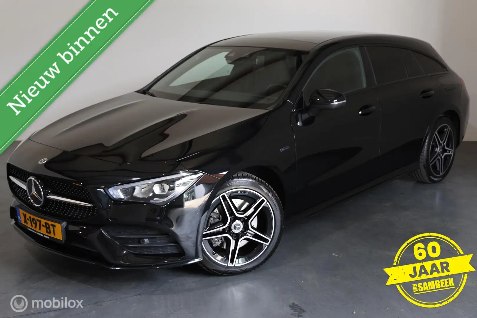 Mercedes-Benz CLA 250 Shooting Brake e Business Solution AMG Limited Noir - 2