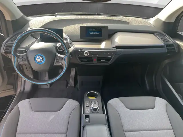 BMW i3 view 8