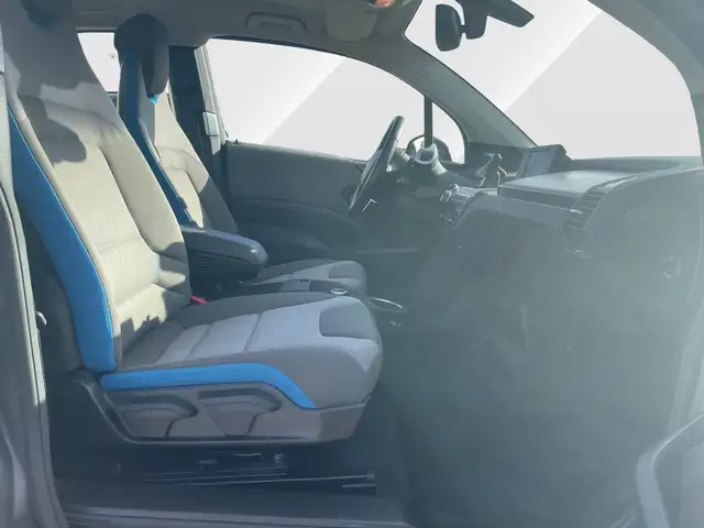 BMW i3 view 14