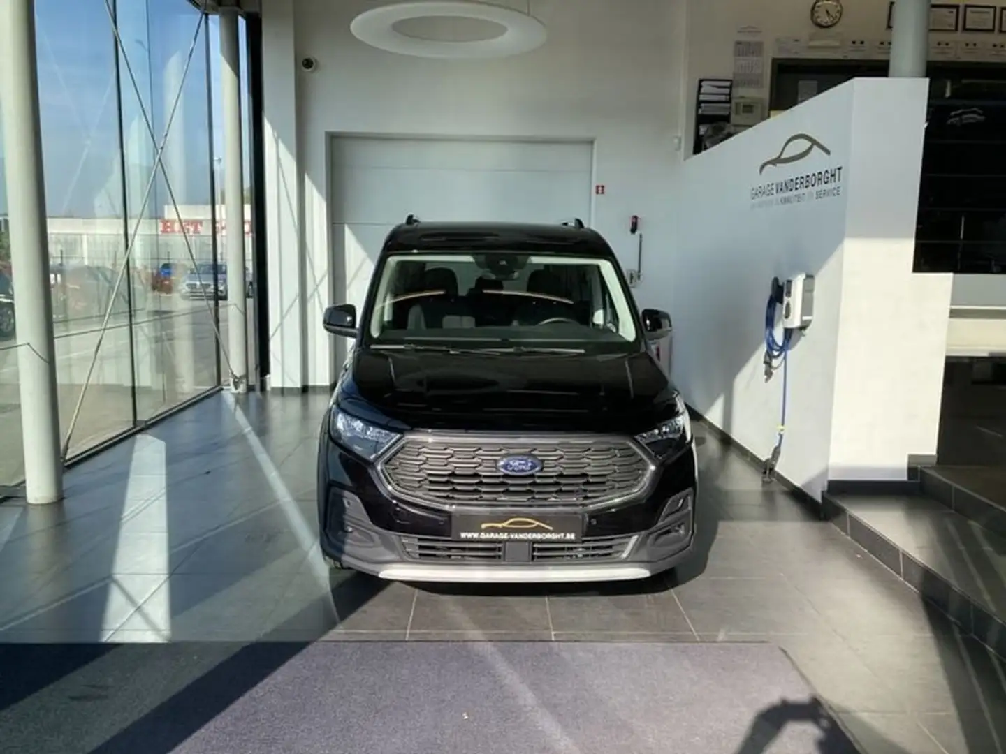 Ford Tourneo Connect ACTIVE BENZINE SLECHTS 19000 KM Zwart - 2