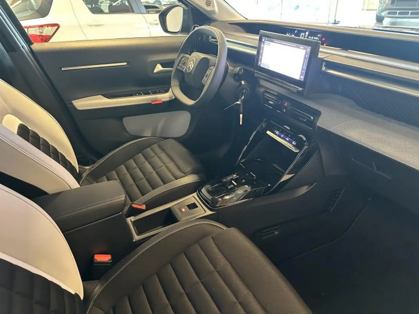 Citroen C3 Aircross MAX 1.2 HYBRID 136 PK Schwarz - 2