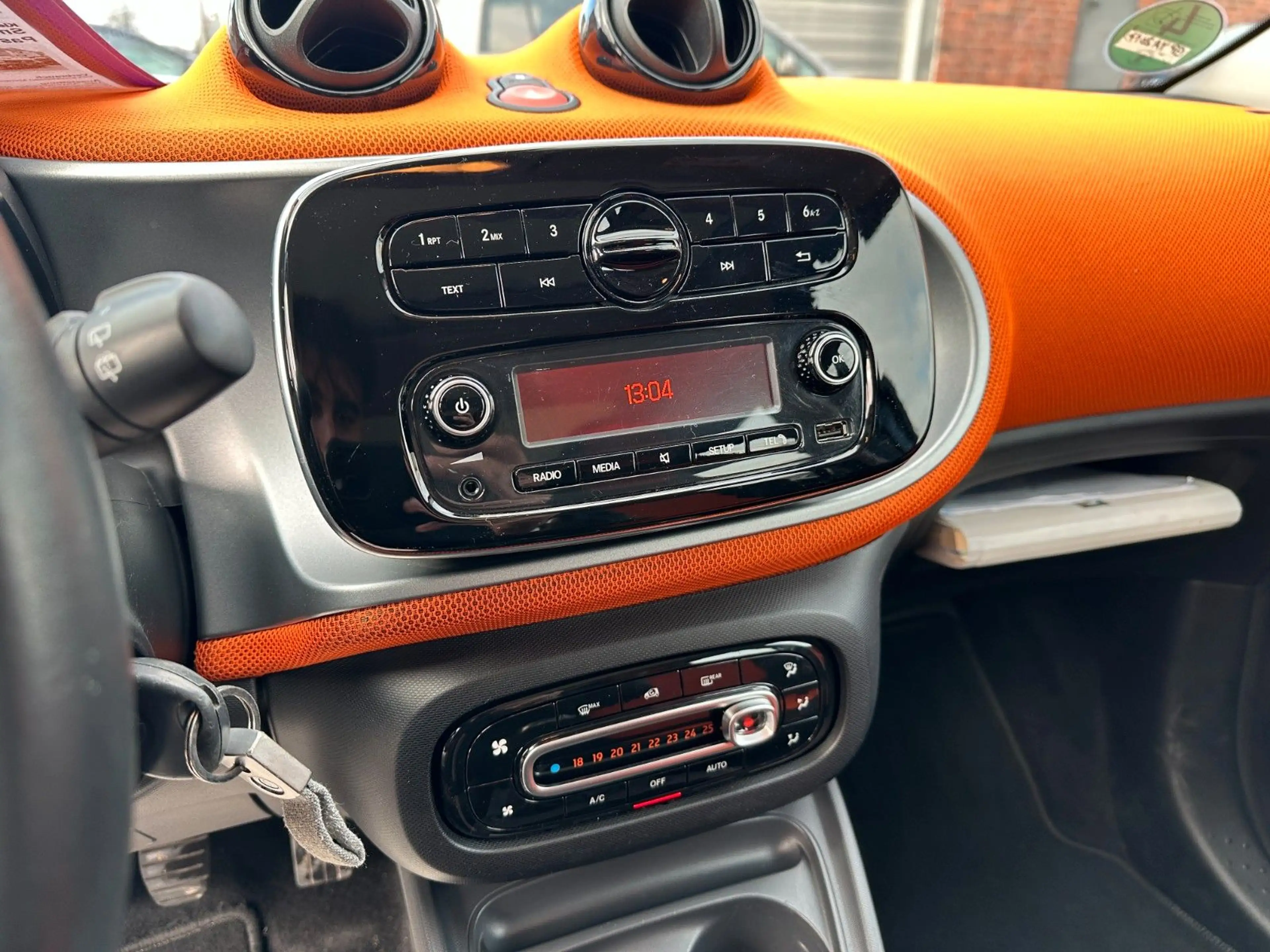 smart forFour Passion*PANO*SHZ*TEMPOMAT*90PS* — photo 7