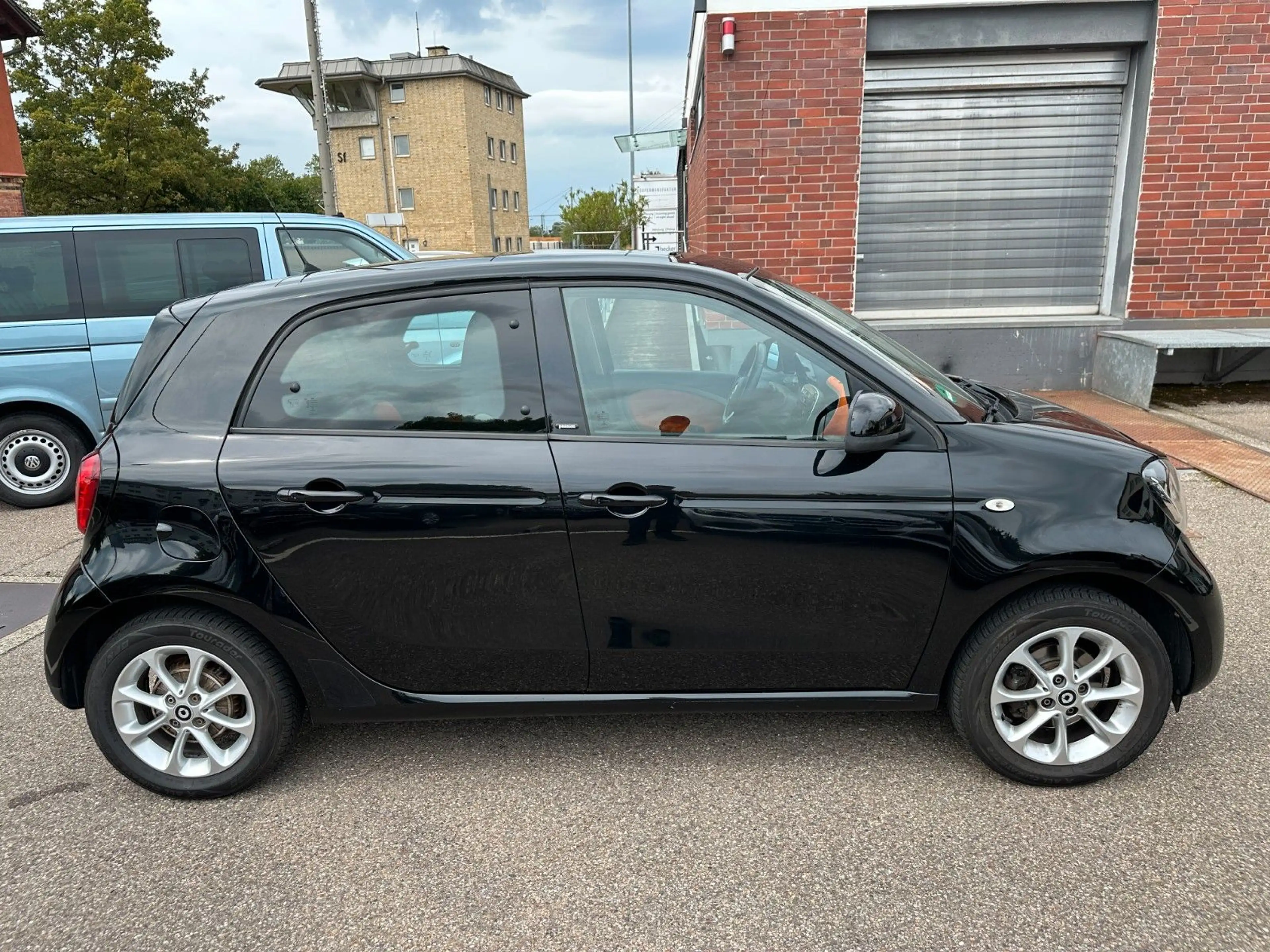 smart forFour Passion*PANO*SHZ*TEMPOMAT*90PS* — photo 3