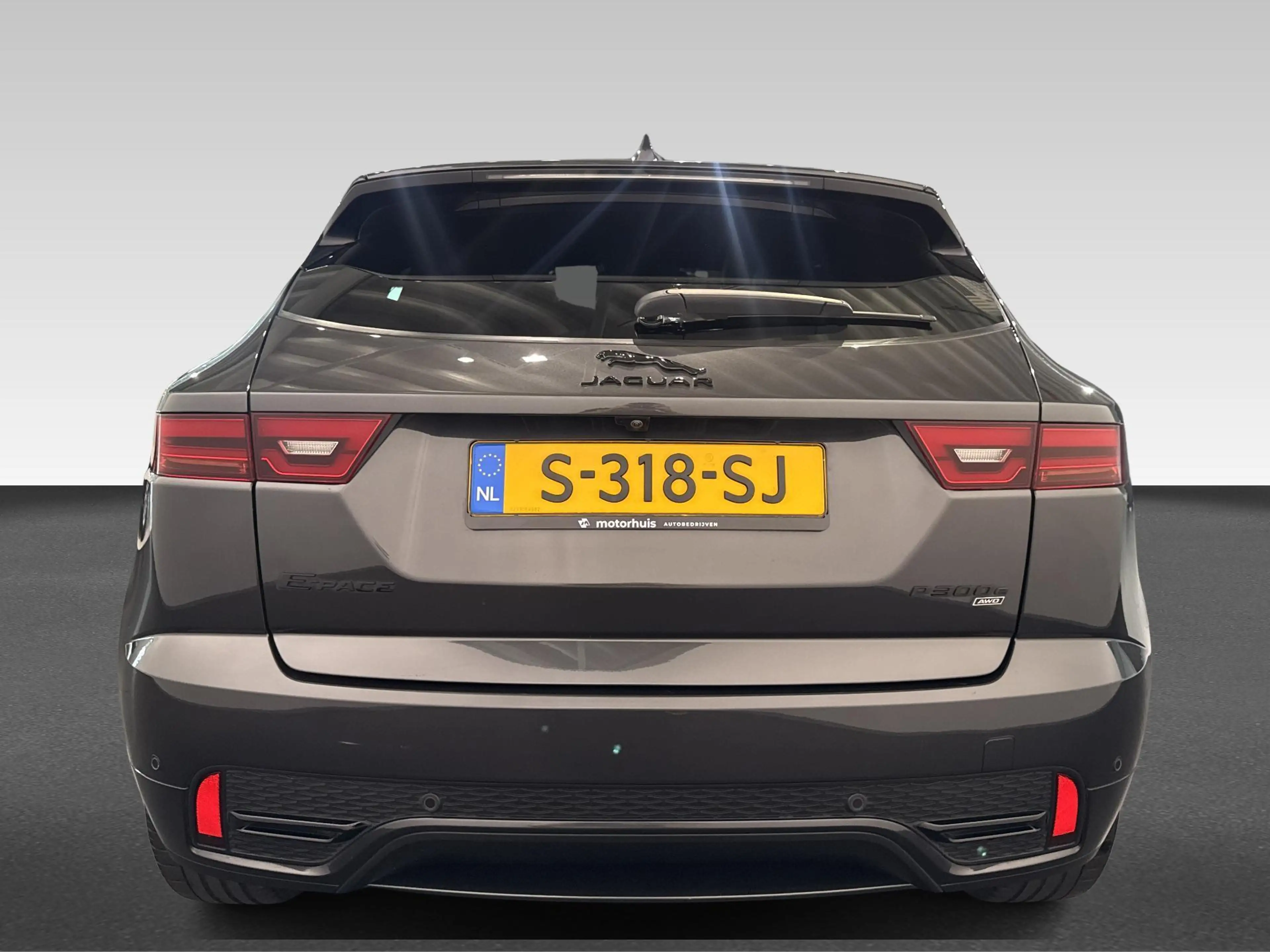 Jaguar E-Pace 1.5 P300e AWD R-Dynamic HSE | Android Auto | Apple — photo 10