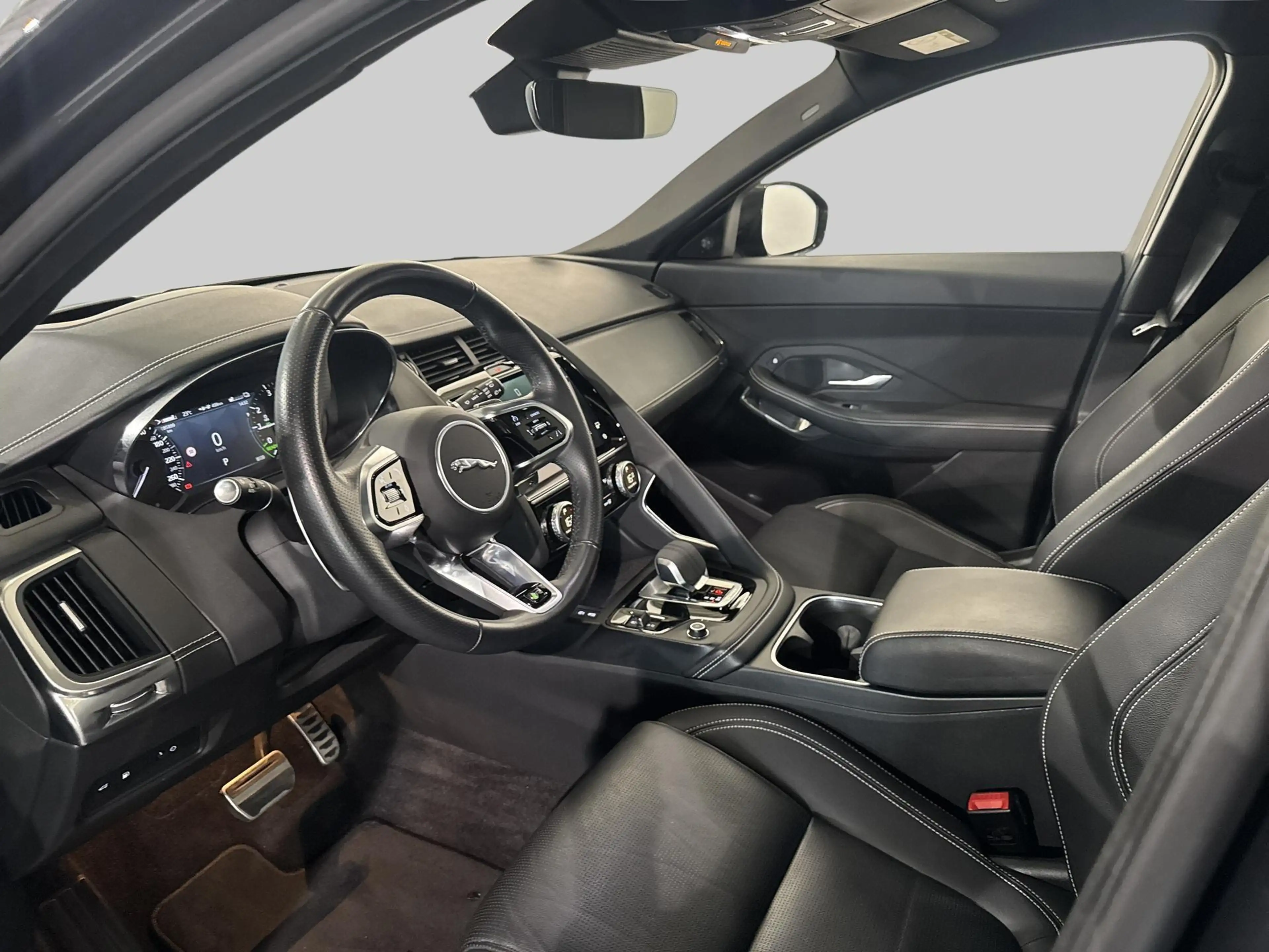 Jaguar E-Pace 1.5 P300e AWD R-Dynamic HSE | Android Auto | Apple — photo 4