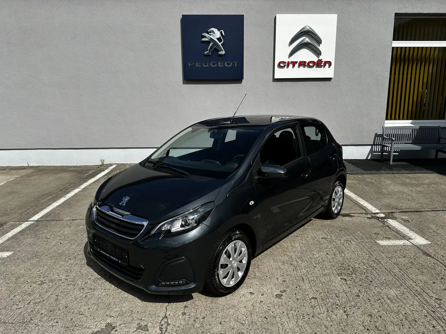 Peugeot 108 Active Allwetterreifen Grau - 1