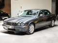 Jaguar XJ8 XJ8 4.2i V8 32v Executive Gris - thumbnail 1